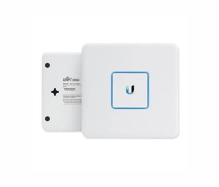 Защитна стена Ubiquiti USG