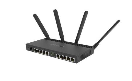 Двулентов рутер MikroTik RB4011iGS+5HacQ2HnD-IN