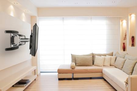 Neomounts Flat Screen Wall Mount (3 pivots & tiltable)