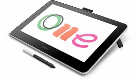 Wacom One 13 pen display + Transcend 4-Port HUB
