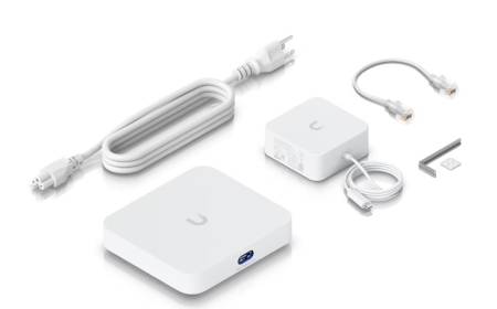 Рутер Ubiquiti UniFi Cloud Gateway Ultra UCG-Max