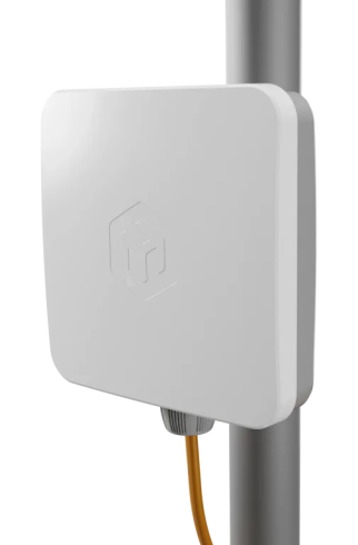 Външен LTE рутер с вградена насочена антена MikroTik SXTsq Embedded LTE4 EC25-EU&SXTsq